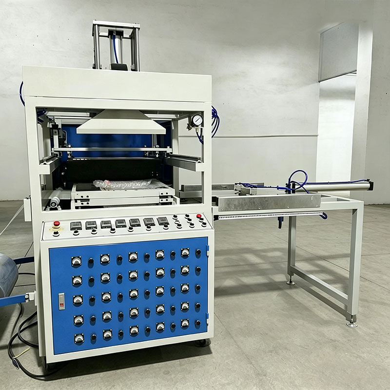 Small Plastic Thermoforming Machine