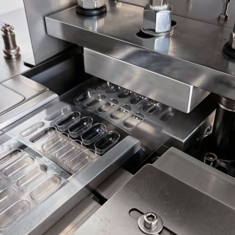 Fully Automatic Small Blister Packing Machine for Candies and Tablets