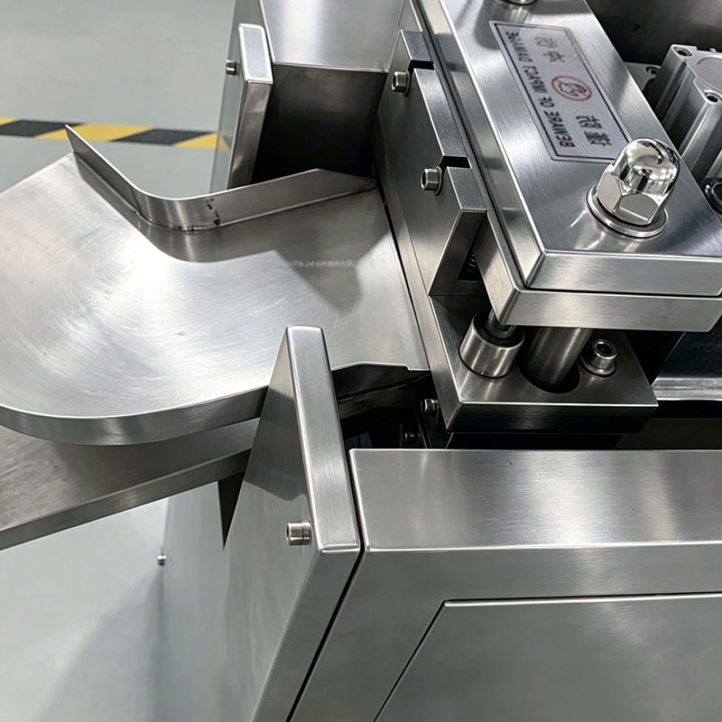 Fully Automatic Small Blister Packing Machine for Candies and Tablets